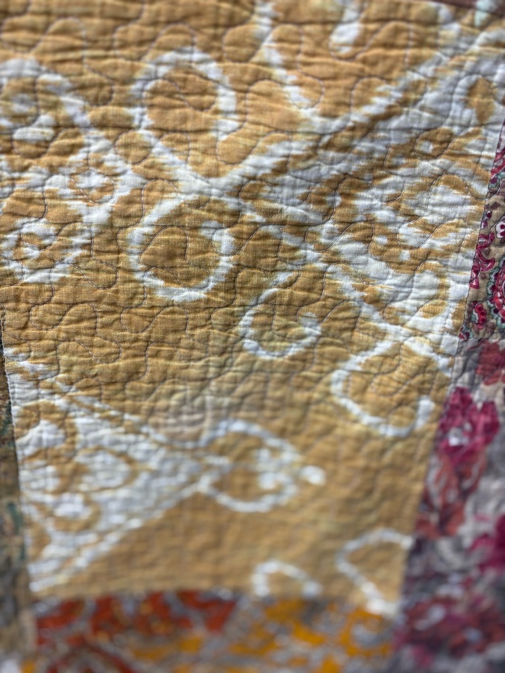 Patchwork Floral Cotton Quilt Classic Patchwork 2 shams and quilt - Picture 3 of 16
